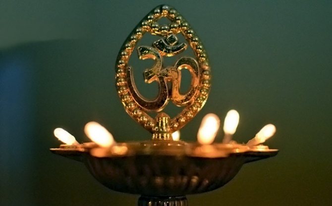 Индийский знак Ом – значение символа