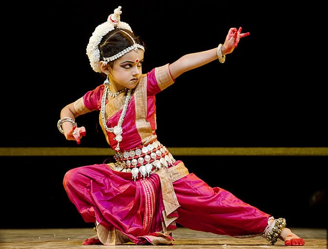 Индия. Танцуют дети