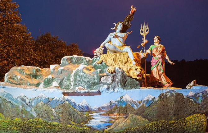 Шива Шакти, Шива и Парвати, скульптура Шивы, Индия, трезубец